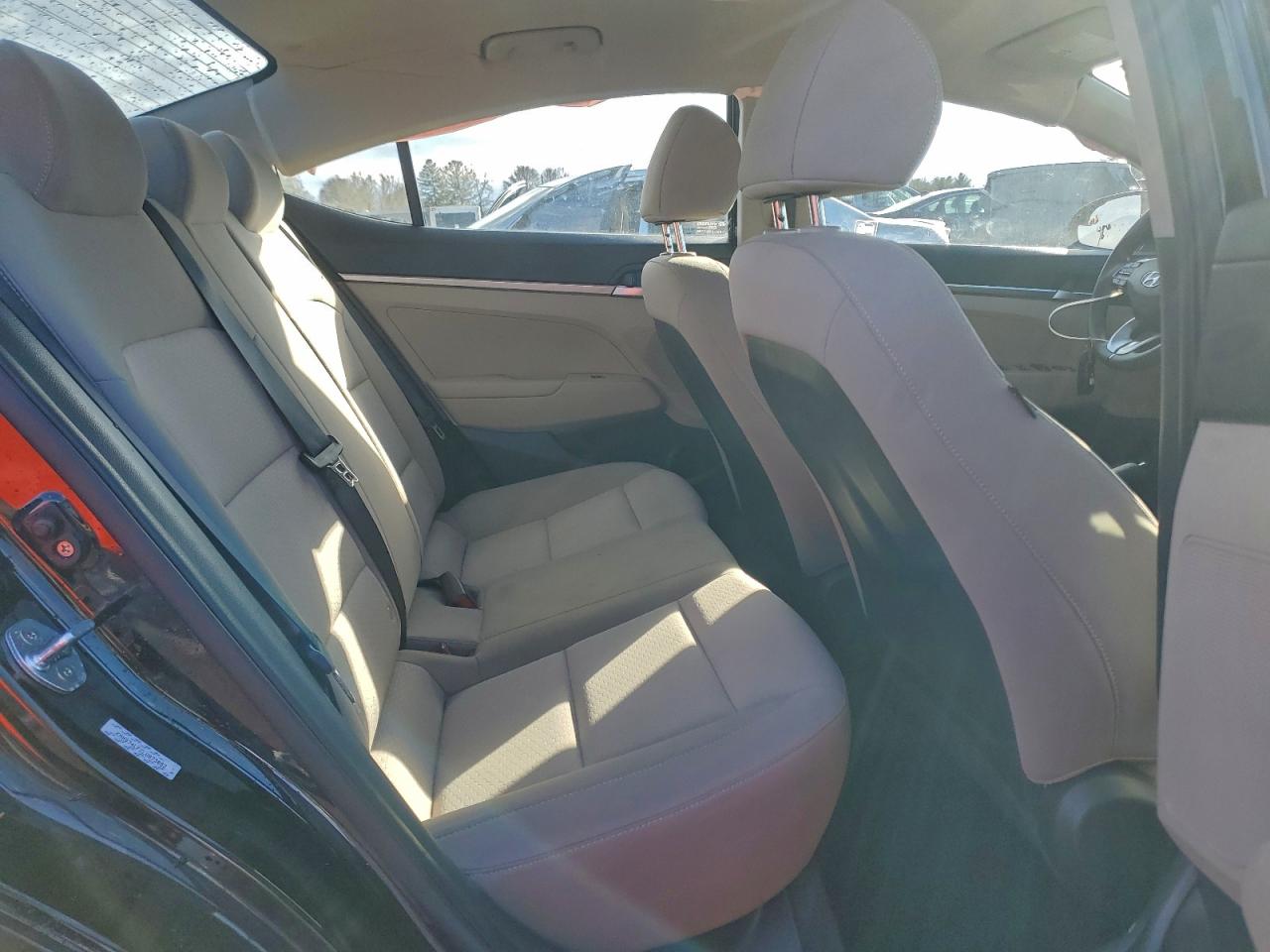 2020 HYUNDAI ELANTRA SE photo 10