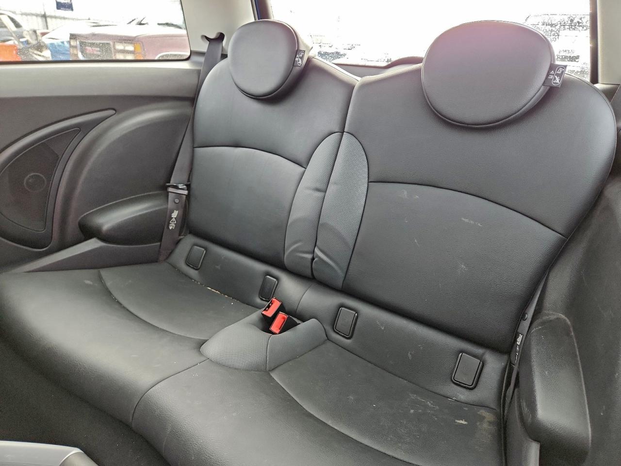 2008 MINI COOPER S photo 19