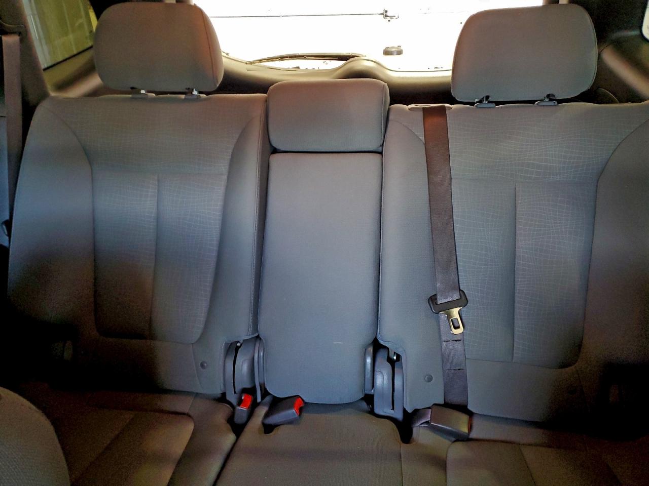 2012 HYUNDAI SANTA FE GLS photo 10