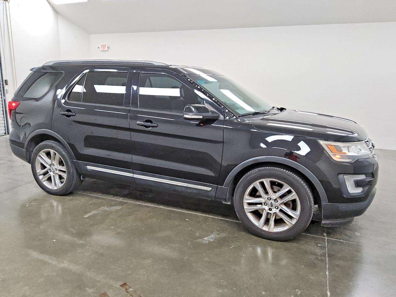 2016 FORD EXPLORER XLT photo 13