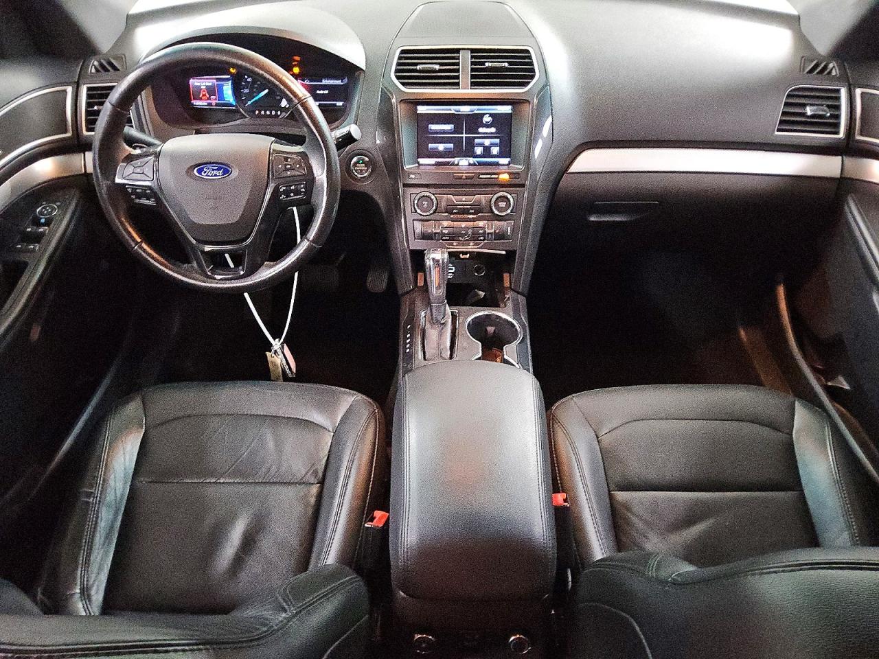 2016 FORD EXPLORER XLT photo 29