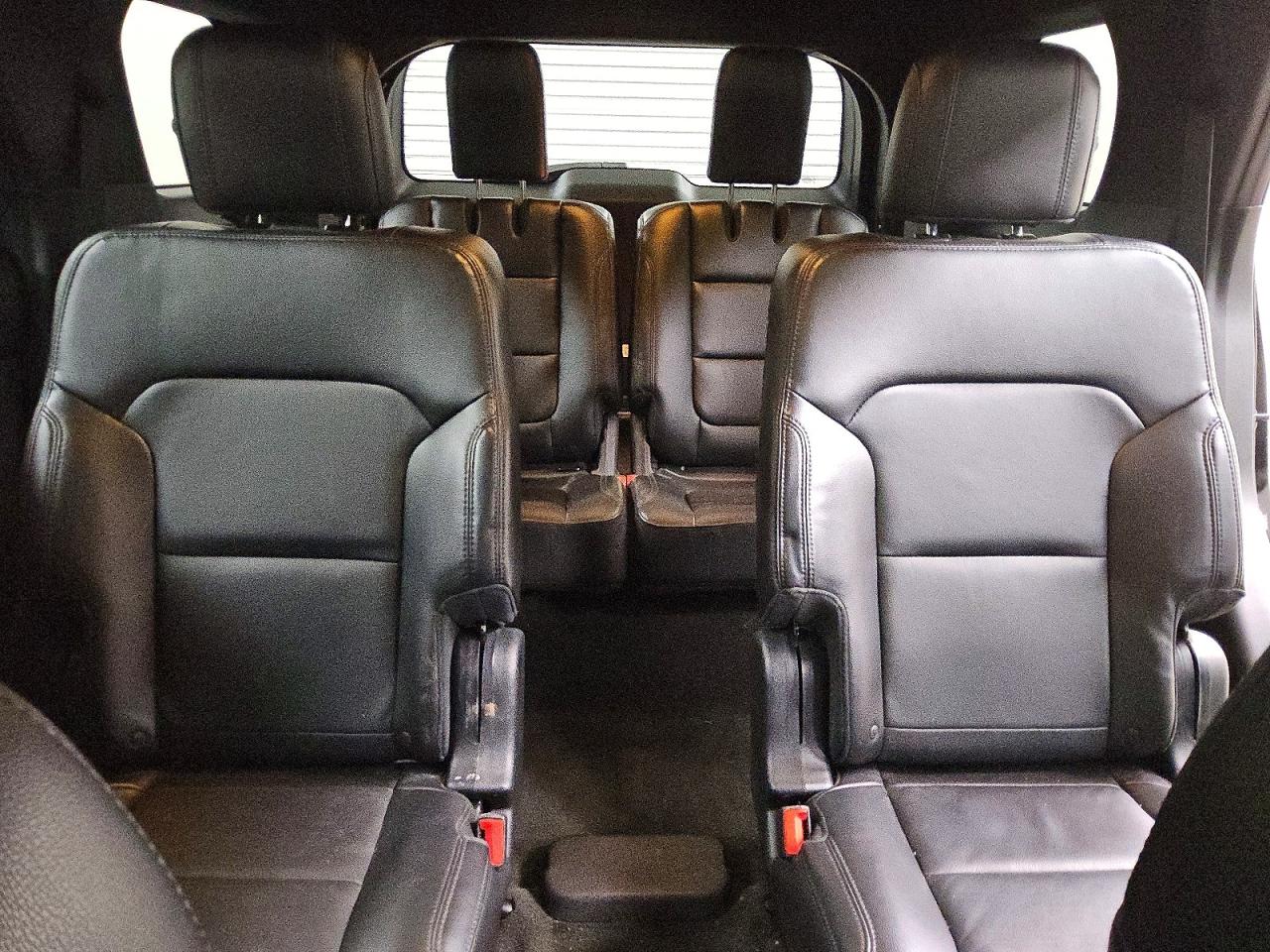 2016 FORD EXPLORER XLT photo 37