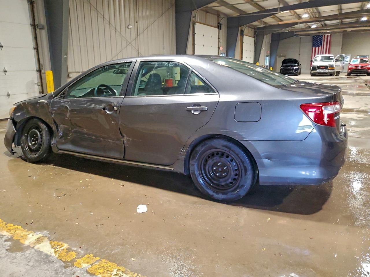 2012 TOYOTA CAMRY BASE photo 4