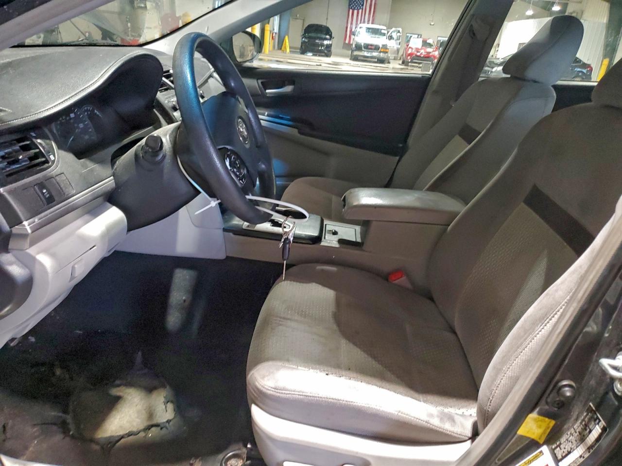 2012 TOYOTA CAMRY BASE photo 19