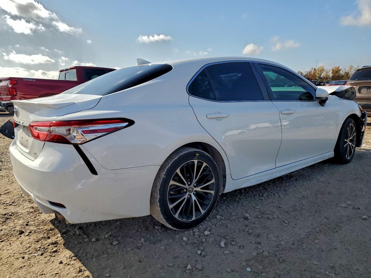 2020 TOYOTA CAMRY SE photo 7