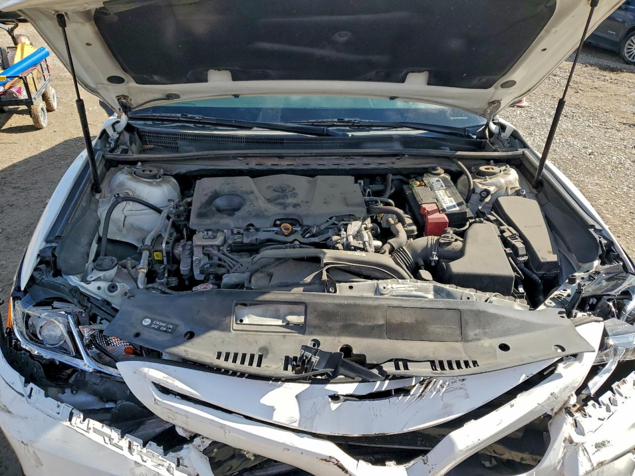 2020 TOYOTA CAMRY SE photo 31