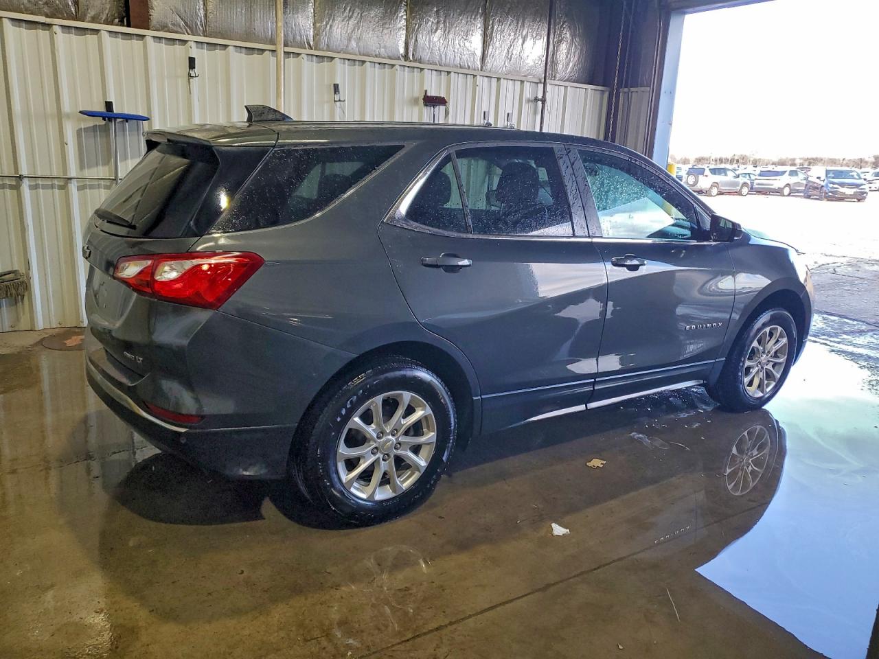 2021 CHEVROLET EQUINOX LT photo 3