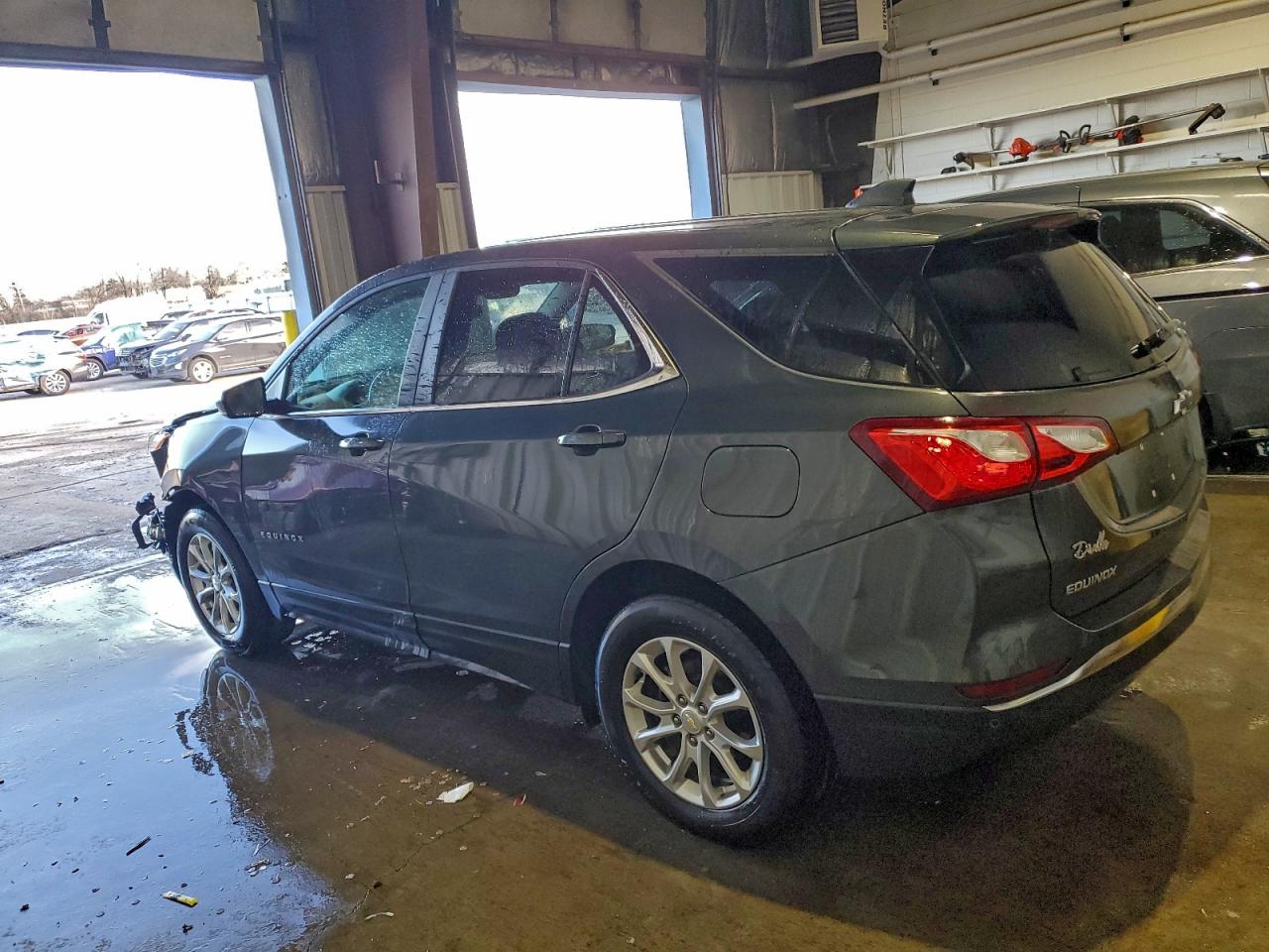 2021 CHEVROLET EQUINOX LT photo 2