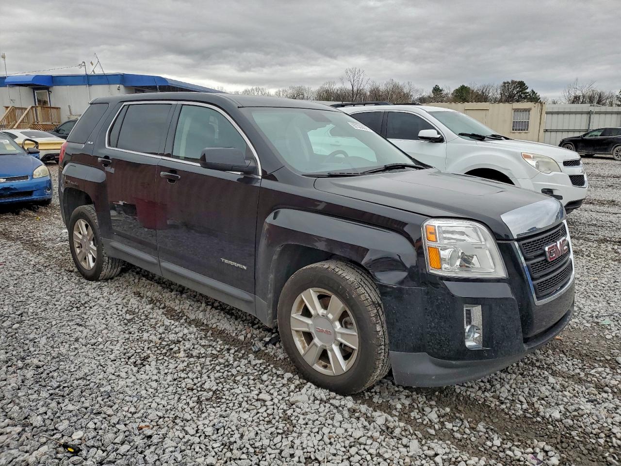 2013 GMC TERRAIN SLE photo 4