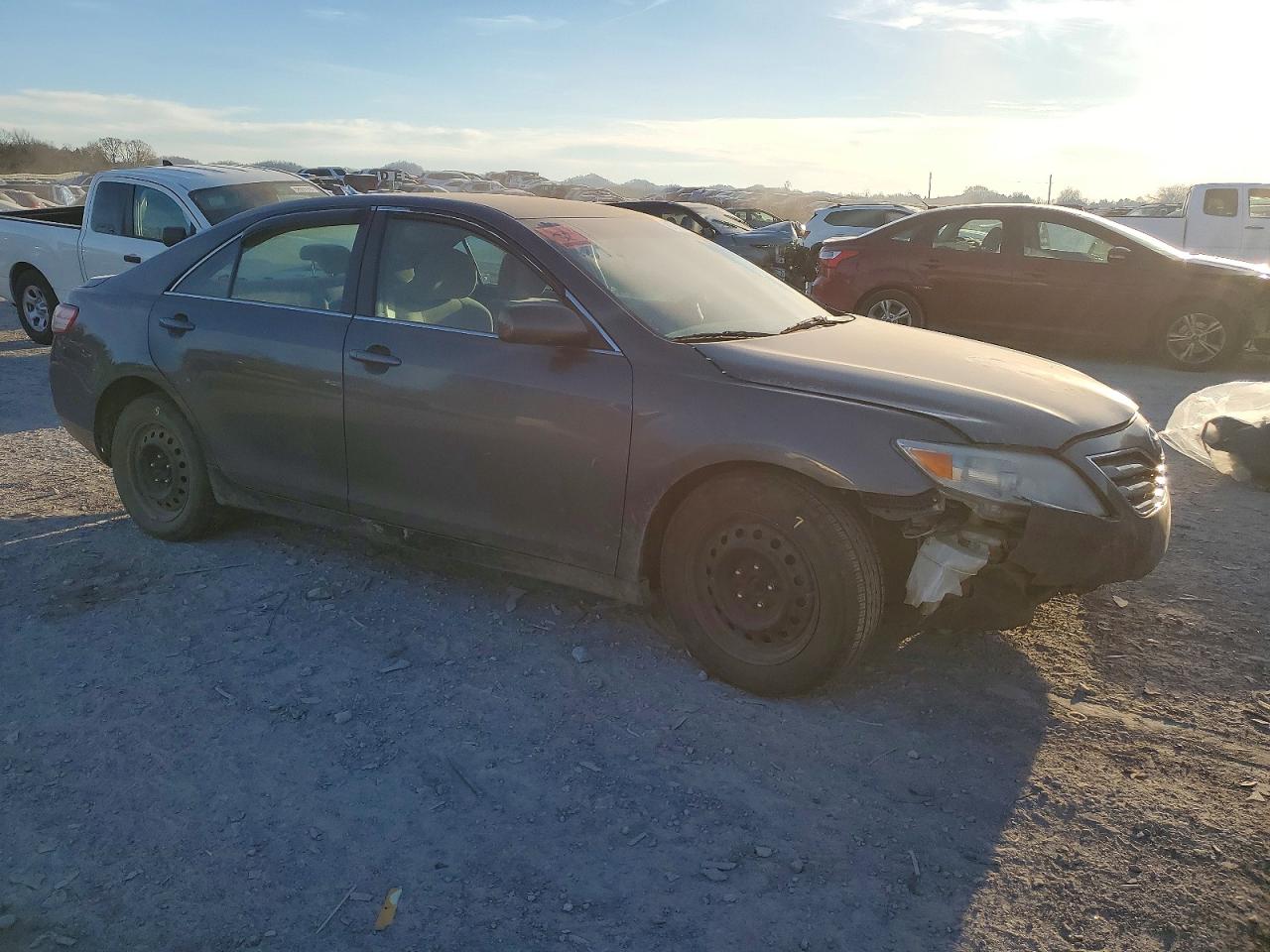 2010 TOYOTA CAMRY BASE photo 4