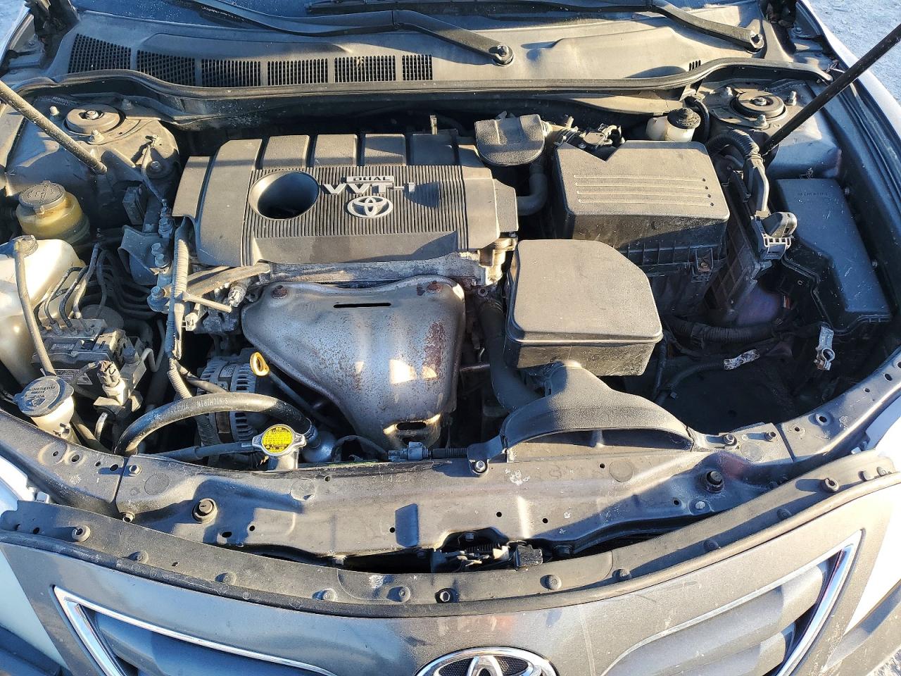 2010 TOYOTA CAMRY BASE photo 11