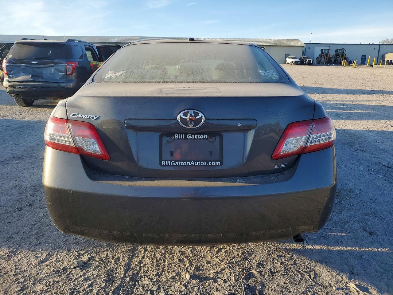 2010 TOYOTA CAMRY BASE photo 6