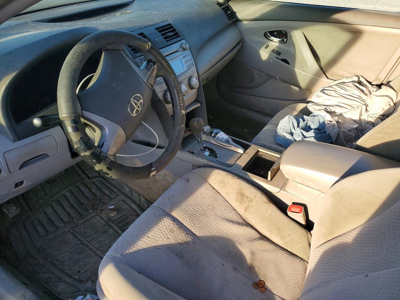 2010 TOYOTA CAMRY BASE photo 8