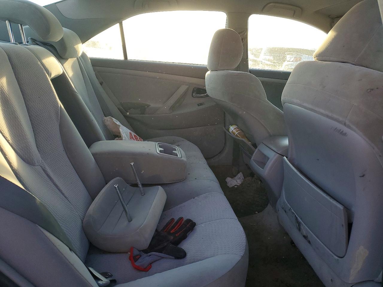 2010 TOYOTA CAMRY BASE photo 10