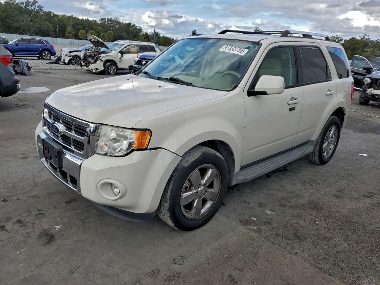 2011 FORD ESCAPE
