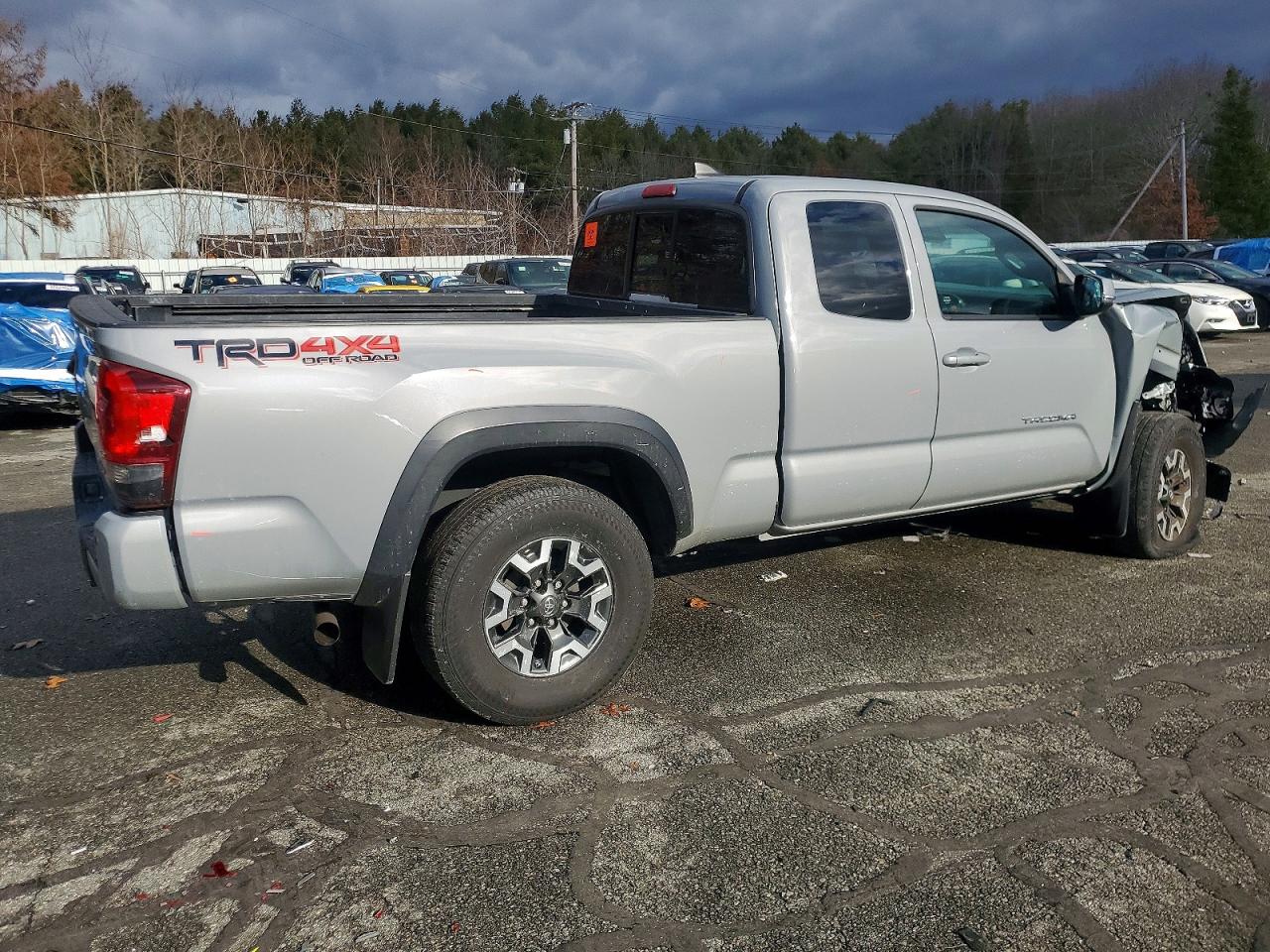 2019 TOYOTA TACOMA ACCESS CAB photo 3