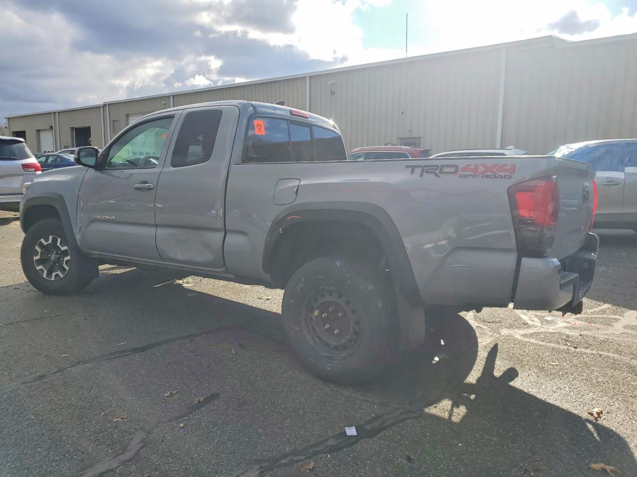 2019 TOYOTA TACOMA ACCESS CAB photo 2