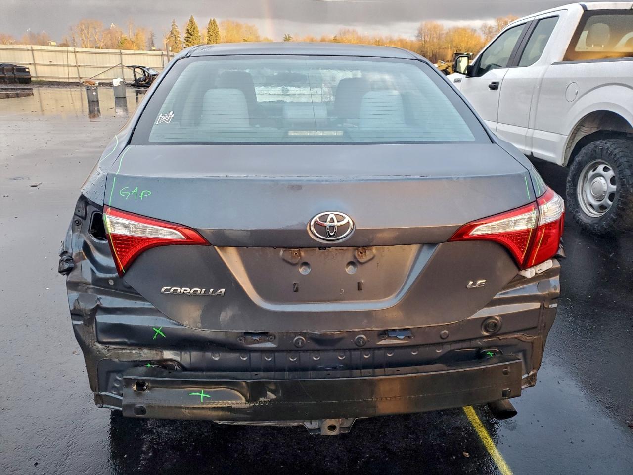 2015 TOYOTA COROLLA L photo 6