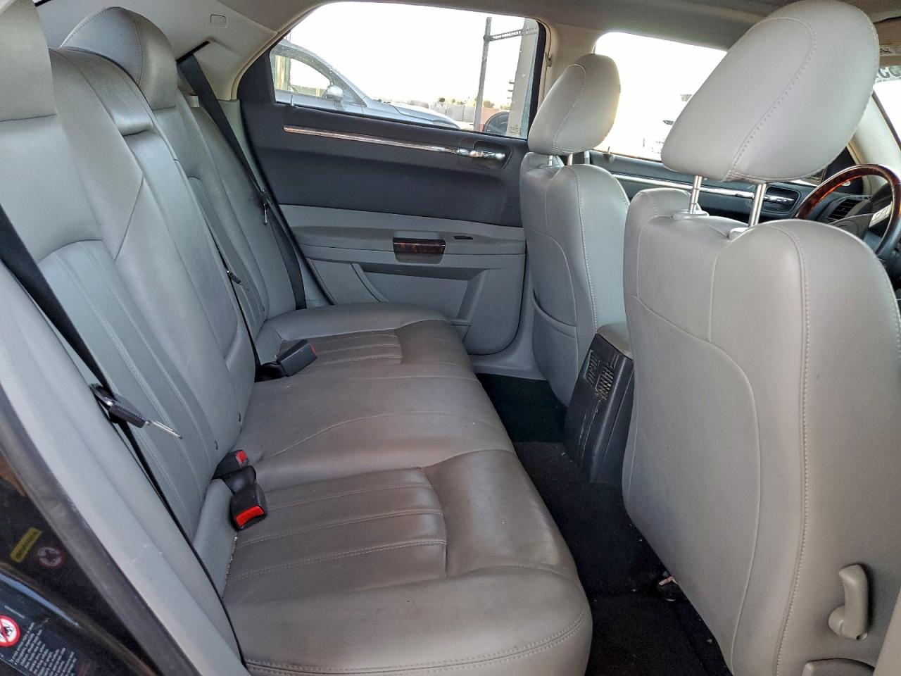 2006 CHRYSLER 300C photo 10