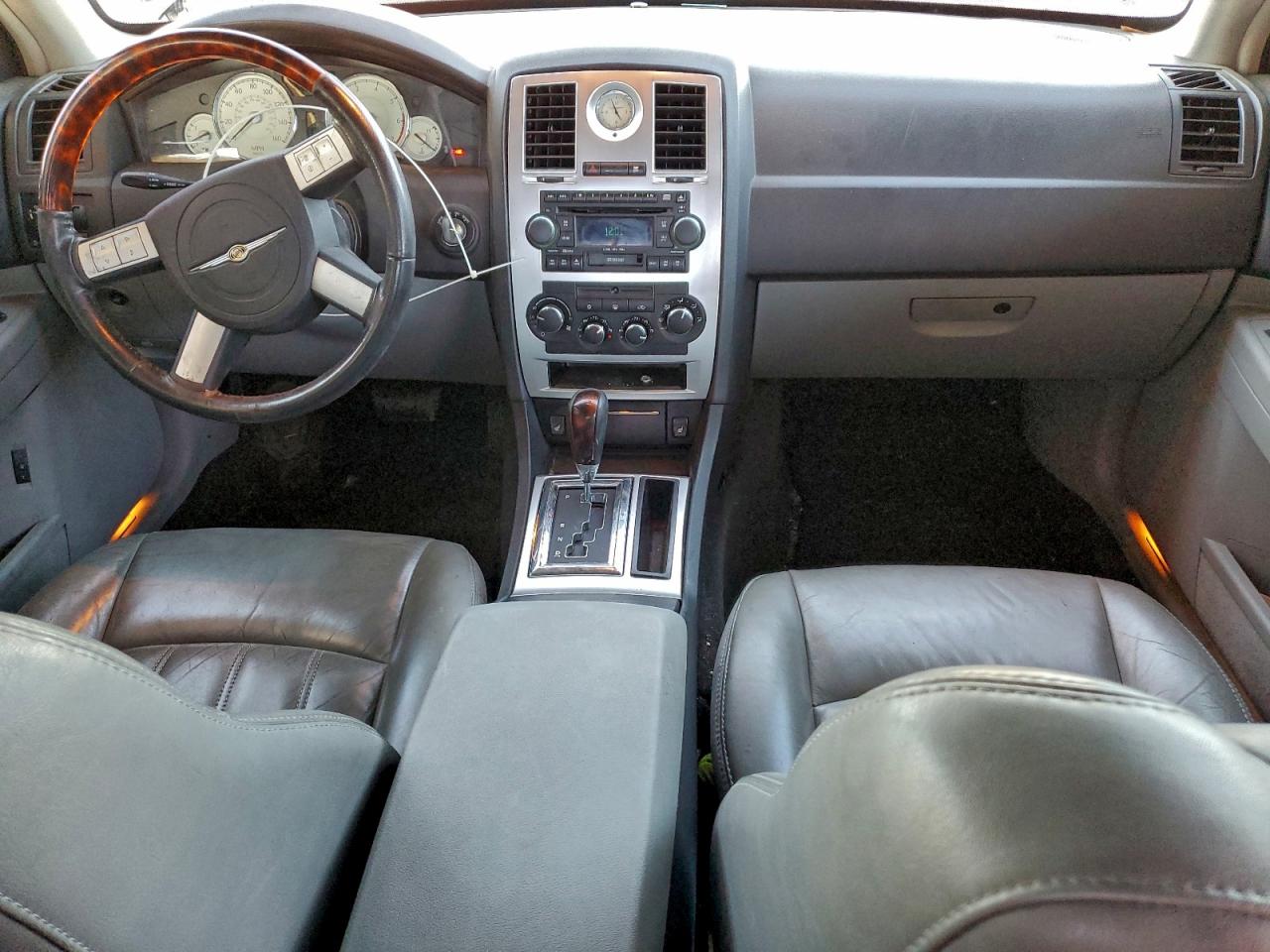 2006 CHRYSLER 300C photo 8