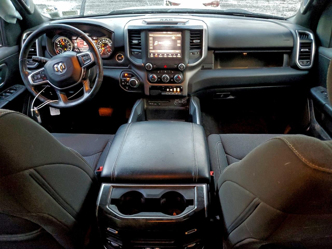 2019 RAM 1500 BIG HORN/LONE STAR photo 15
