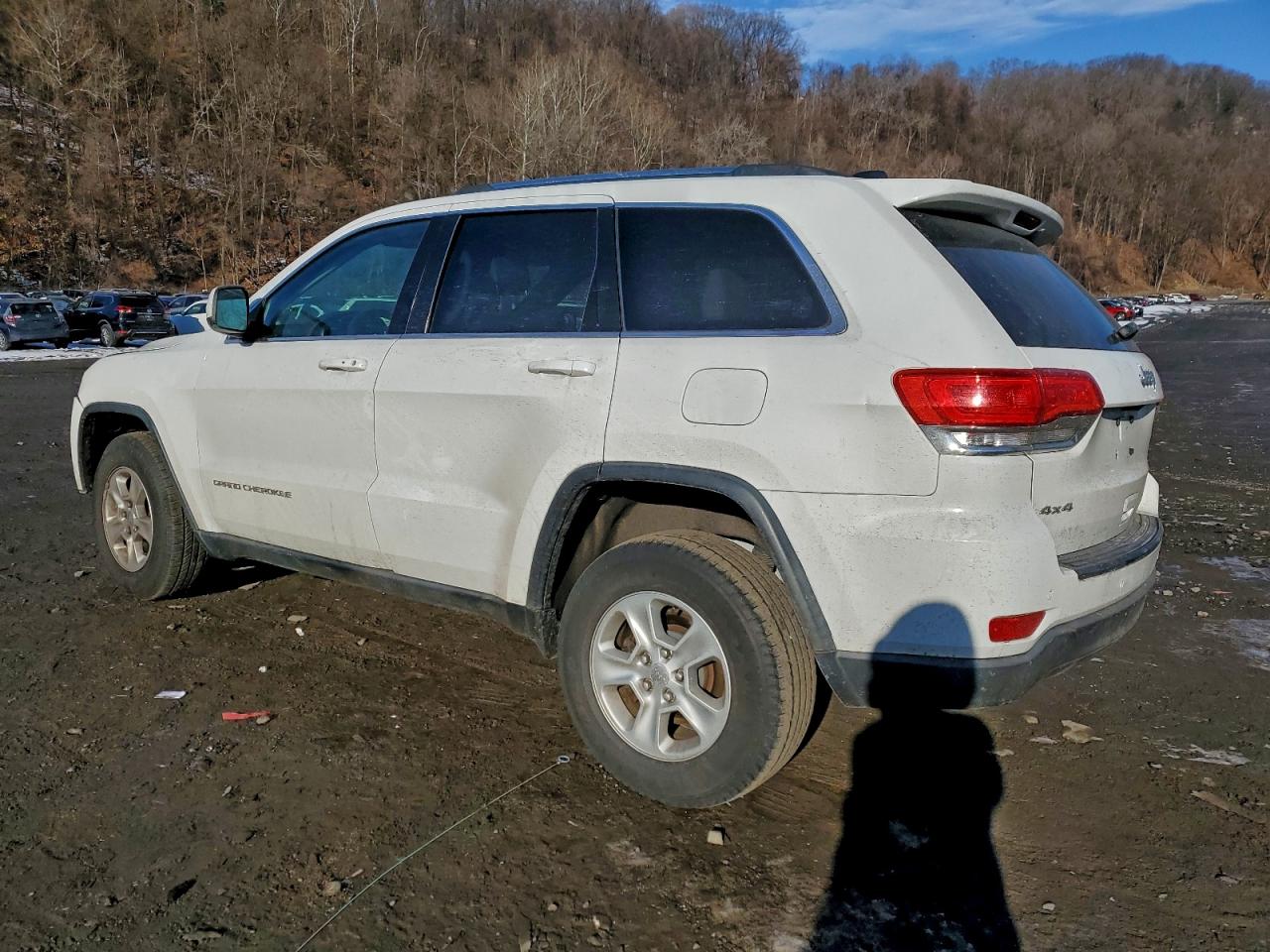 2016 JEEP GRAND CHEROKEE LAREDO photo 4