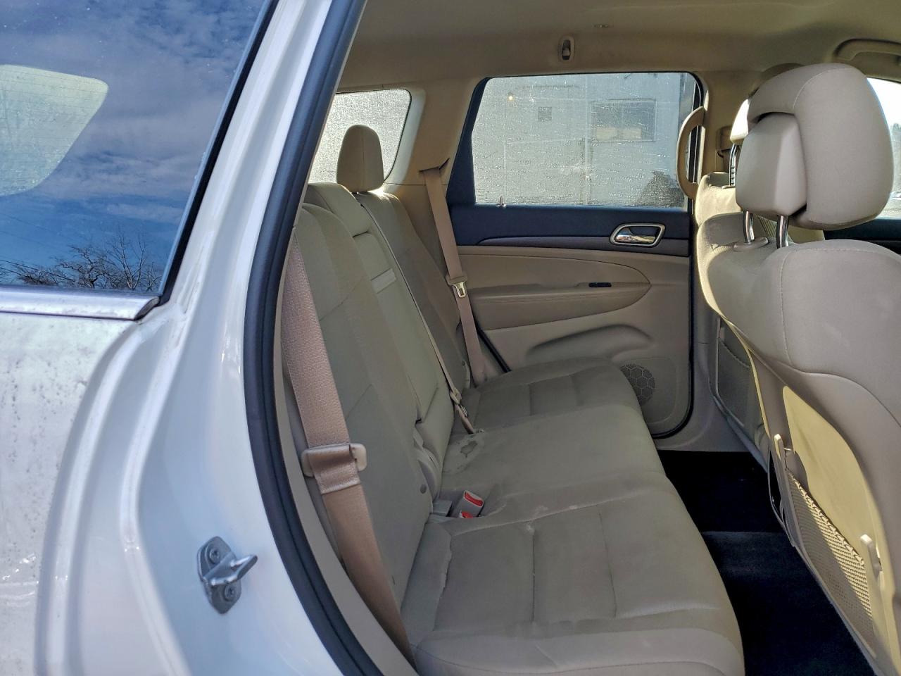 2016 JEEP GRAND CHEROKEE LAREDO photo 31