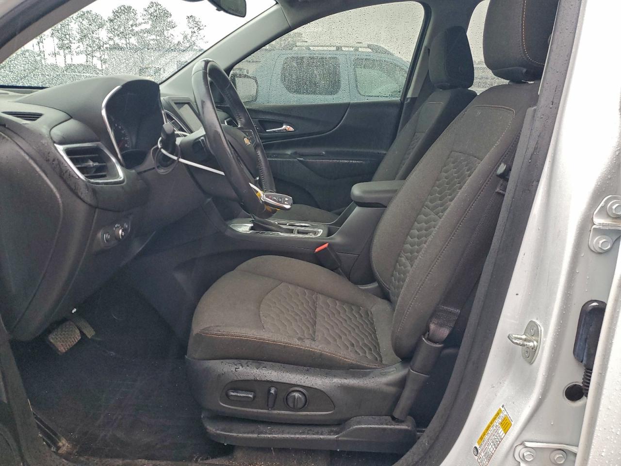 2020 CHEVROLET EQUINOX LT photo 13