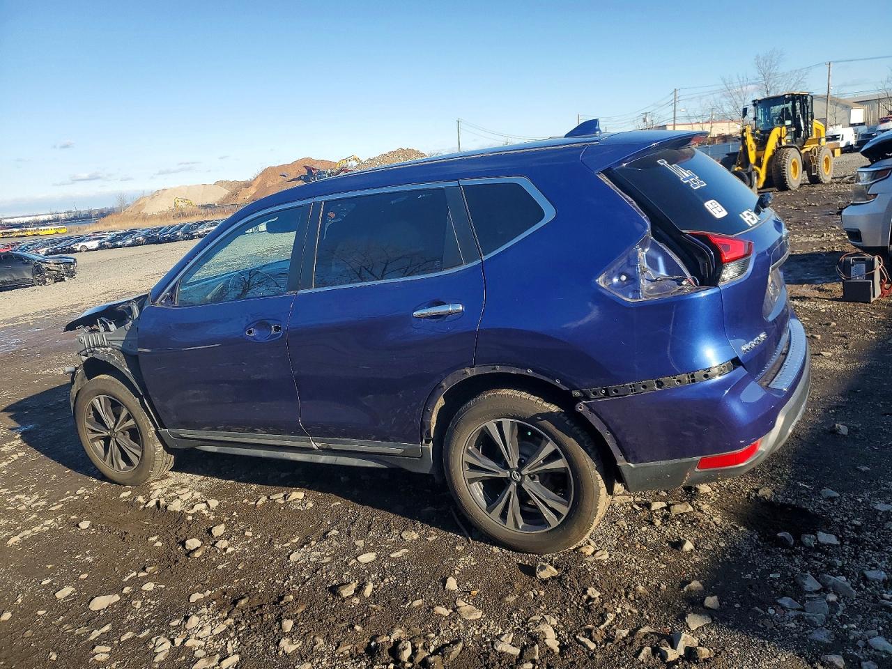 2018 NISSAN ROGUE S photo 3