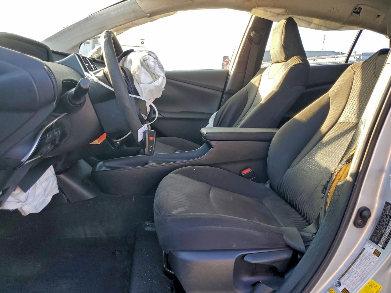 2018 TOYOTA PRIUS photo 25