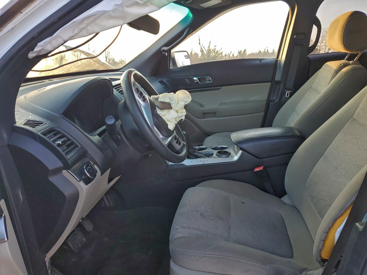 2014 FORD EXPLORER photo 19