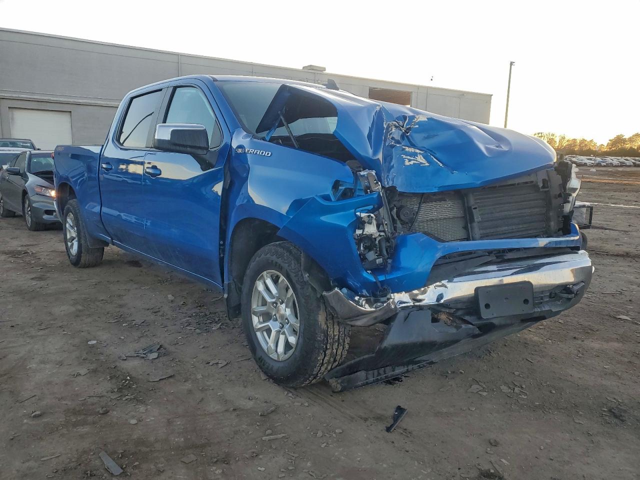 2024 CHEVROLET SILVERADO K1500 LT photo 10