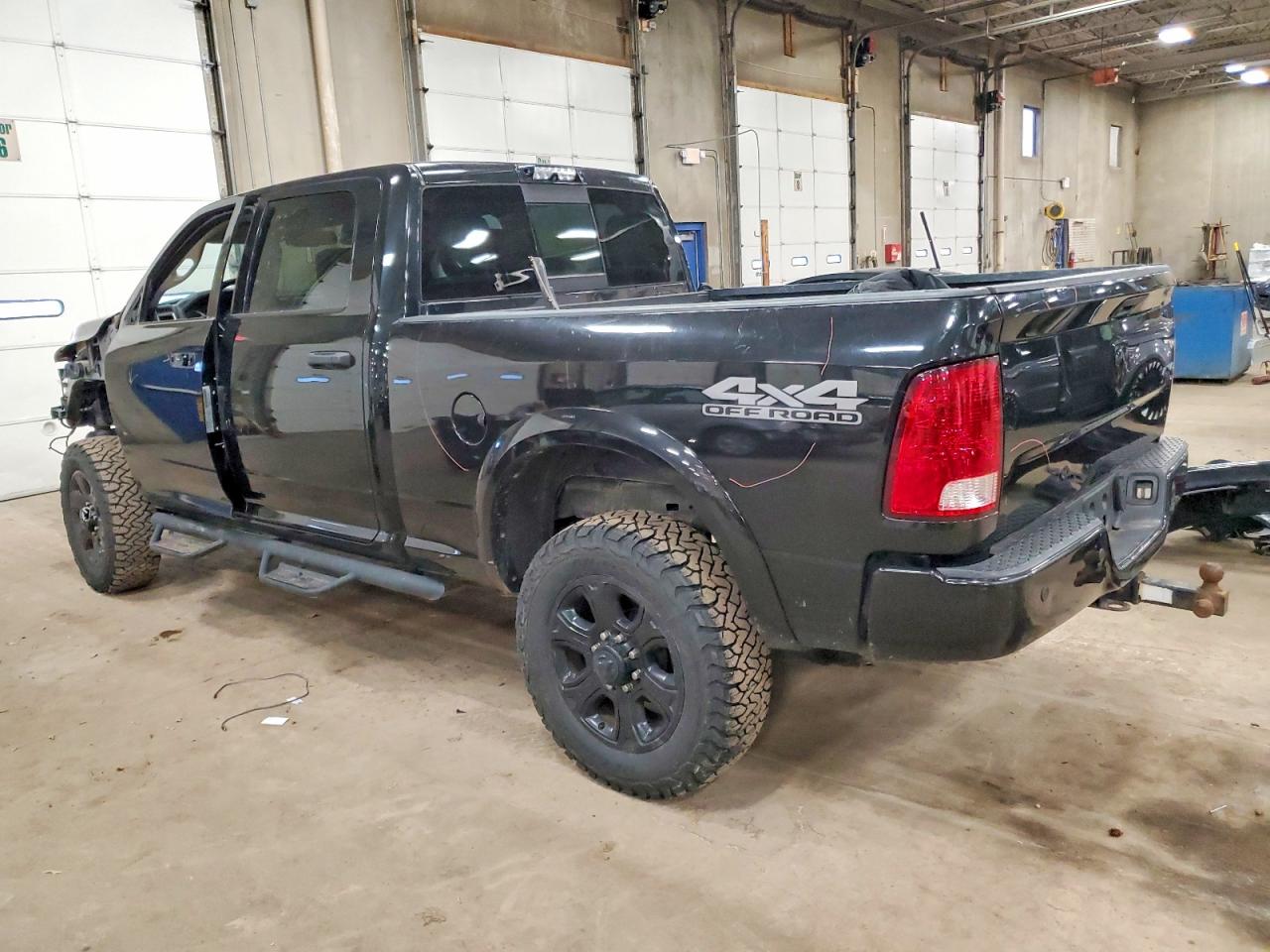 2017 RAM 2500 SLT photo 4