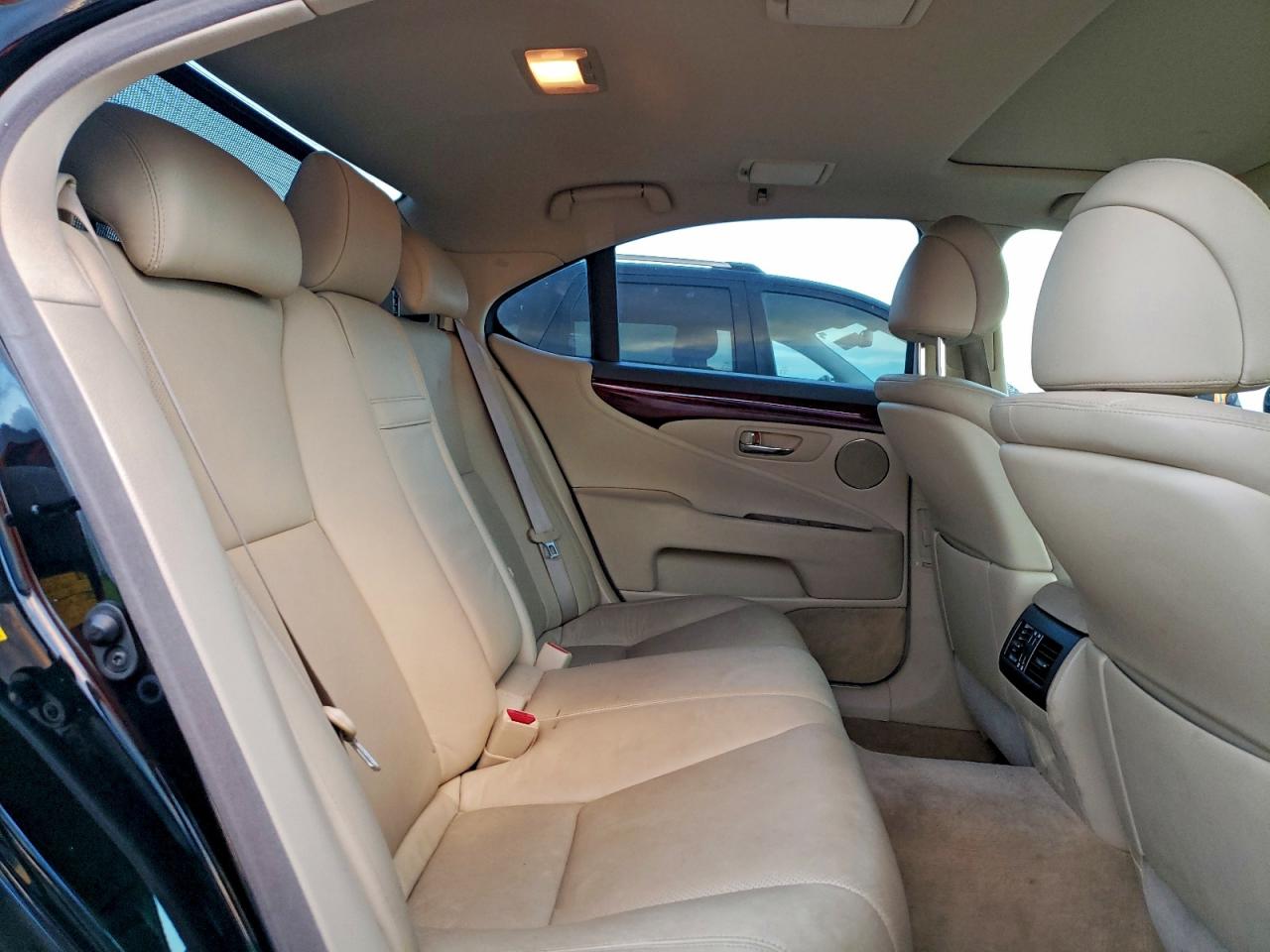 2008 LEXUS LS 460 photo 28