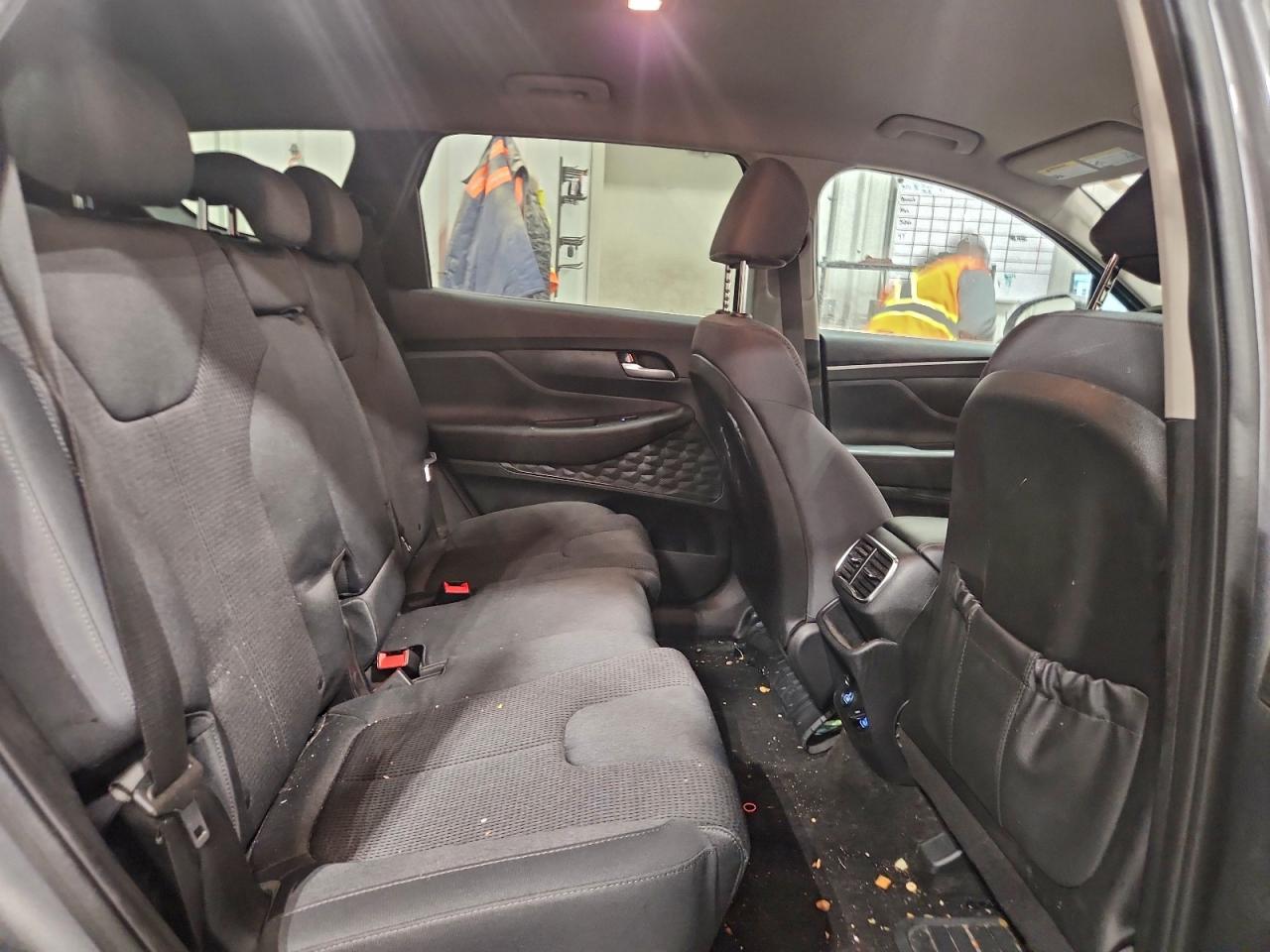 2019 HYUNDAI SANTA FE SE photo 21