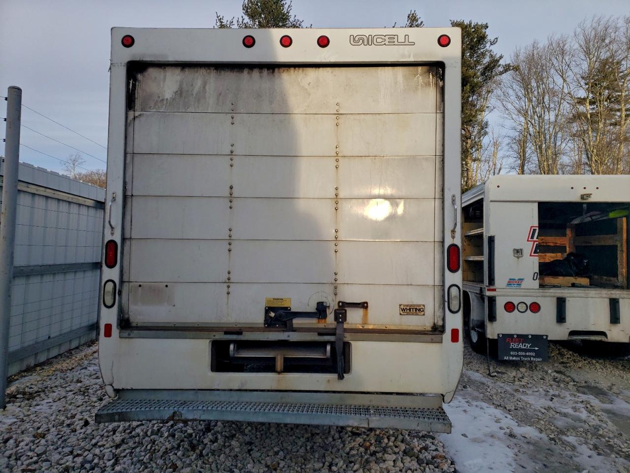 2015 GMC SAVANA DELIVERY TRUCK photo 6