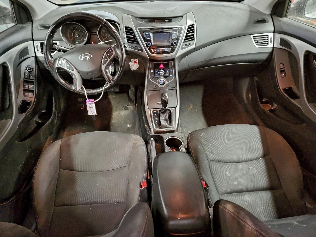 2015 HYUNDAI ELANTRA SE photo 8