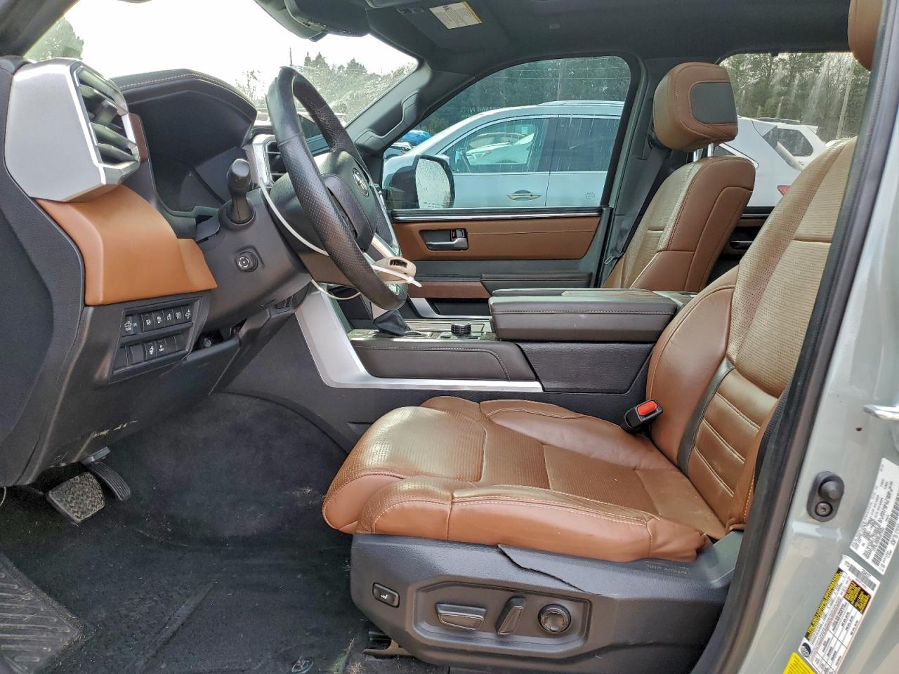 2024 TOYOTA TUNDRA CREWMAX PLATINUM photo 7