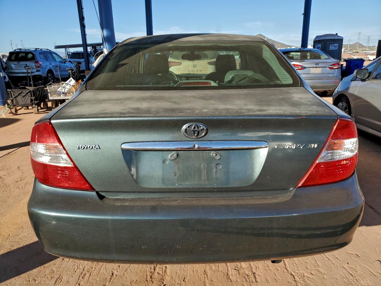 2004 TOYOTA CAMRY LE photo 6