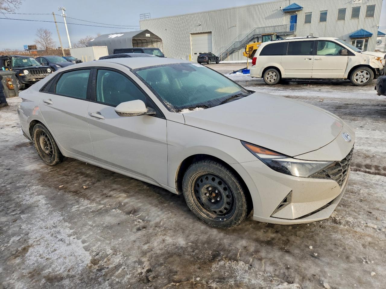2023 HYUNDAI ELANTRA SEL photo 4