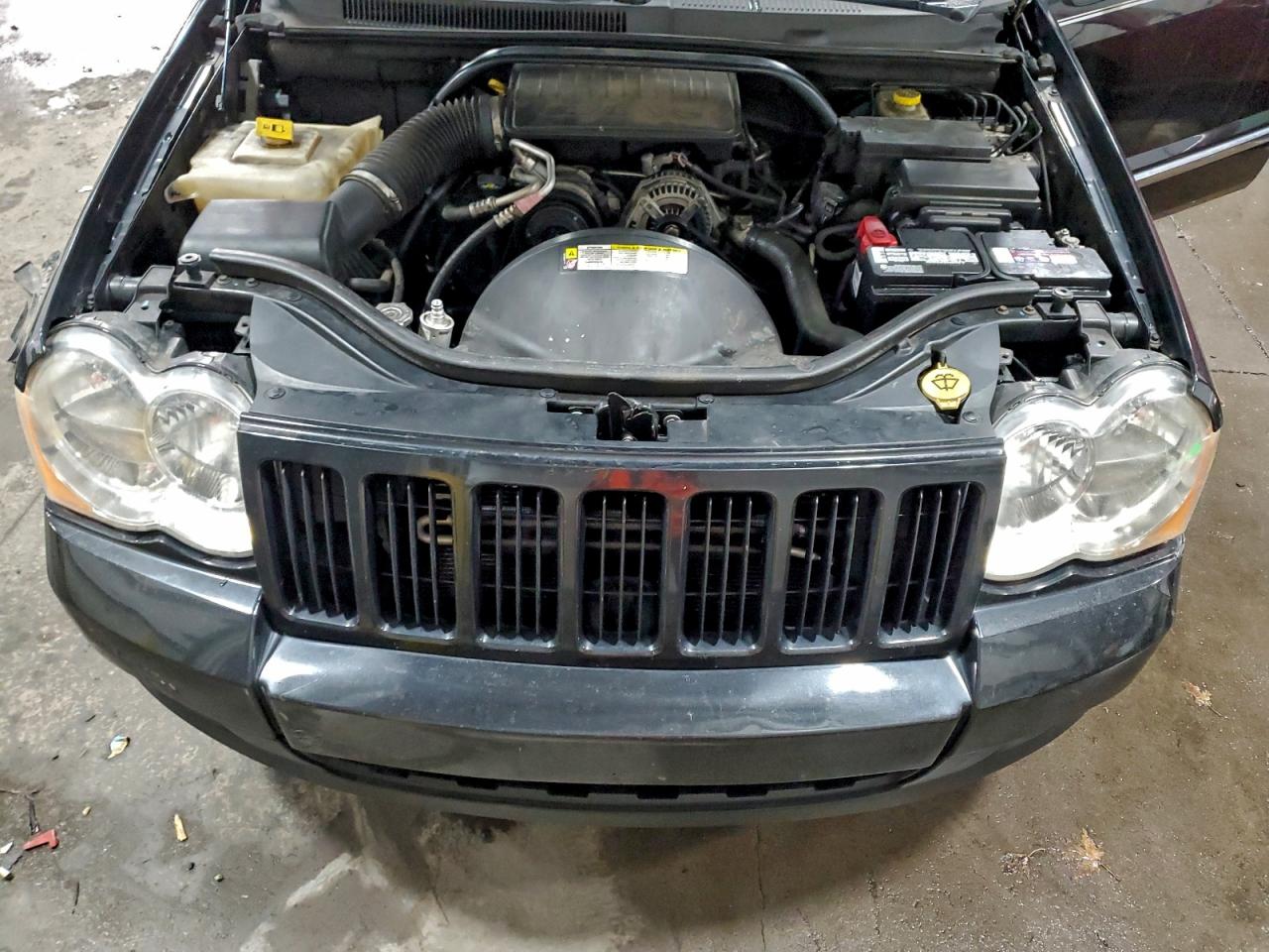 2010 JEEP GRAND CHEROKEE LAREDO photo 12