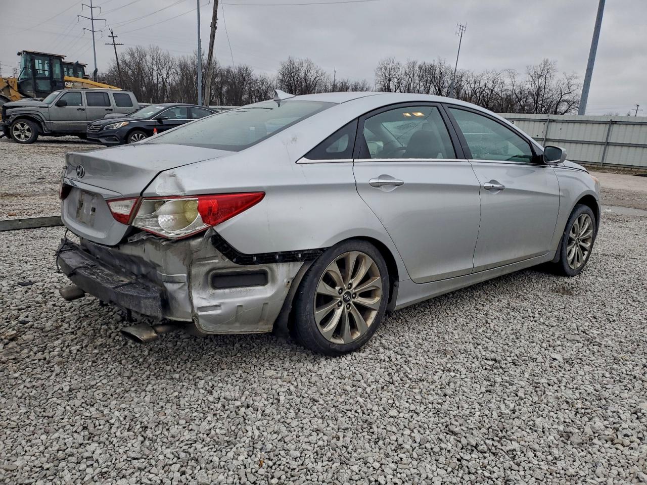 2013 HYUNDAI SONATA SE photo 3