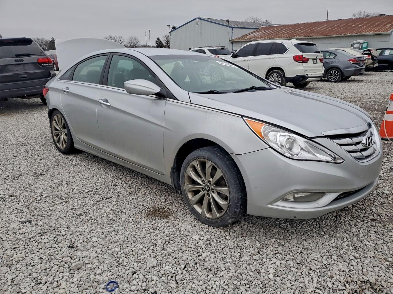 2013 HYUNDAI SONATA SE photo 4