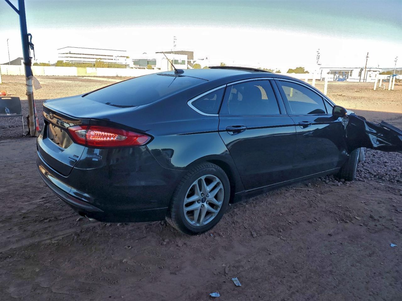 2015 FORD FUSION SE photo 5