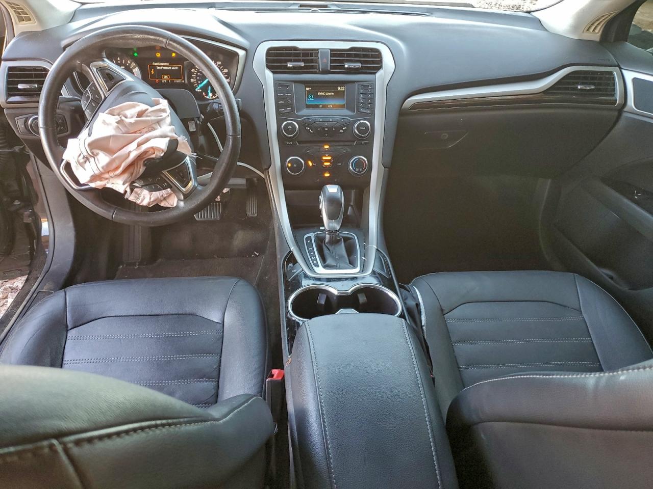 2015 FORD FUSION SE photo 15
