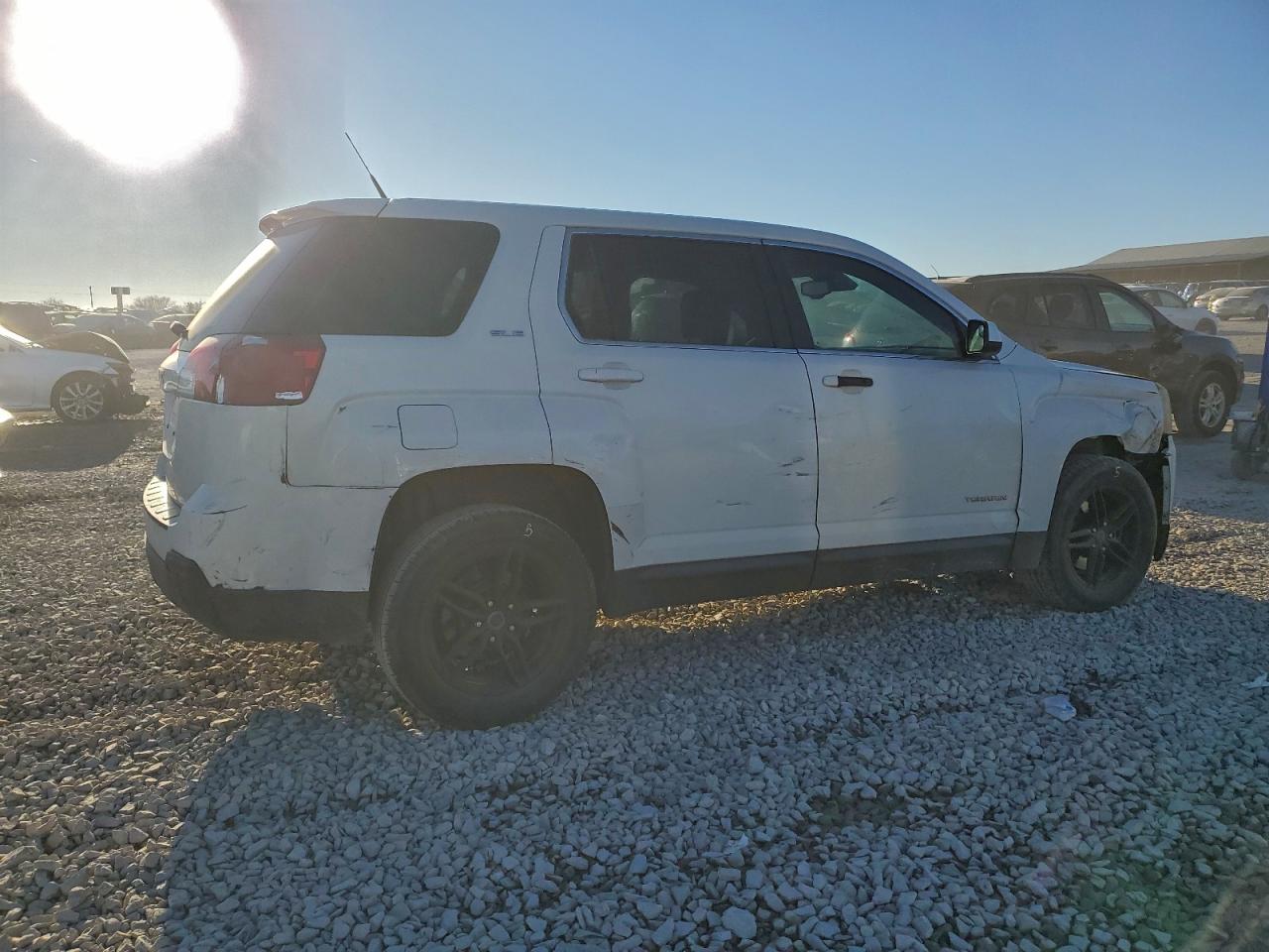 2012 GMC TERRAIN SLE photo 3