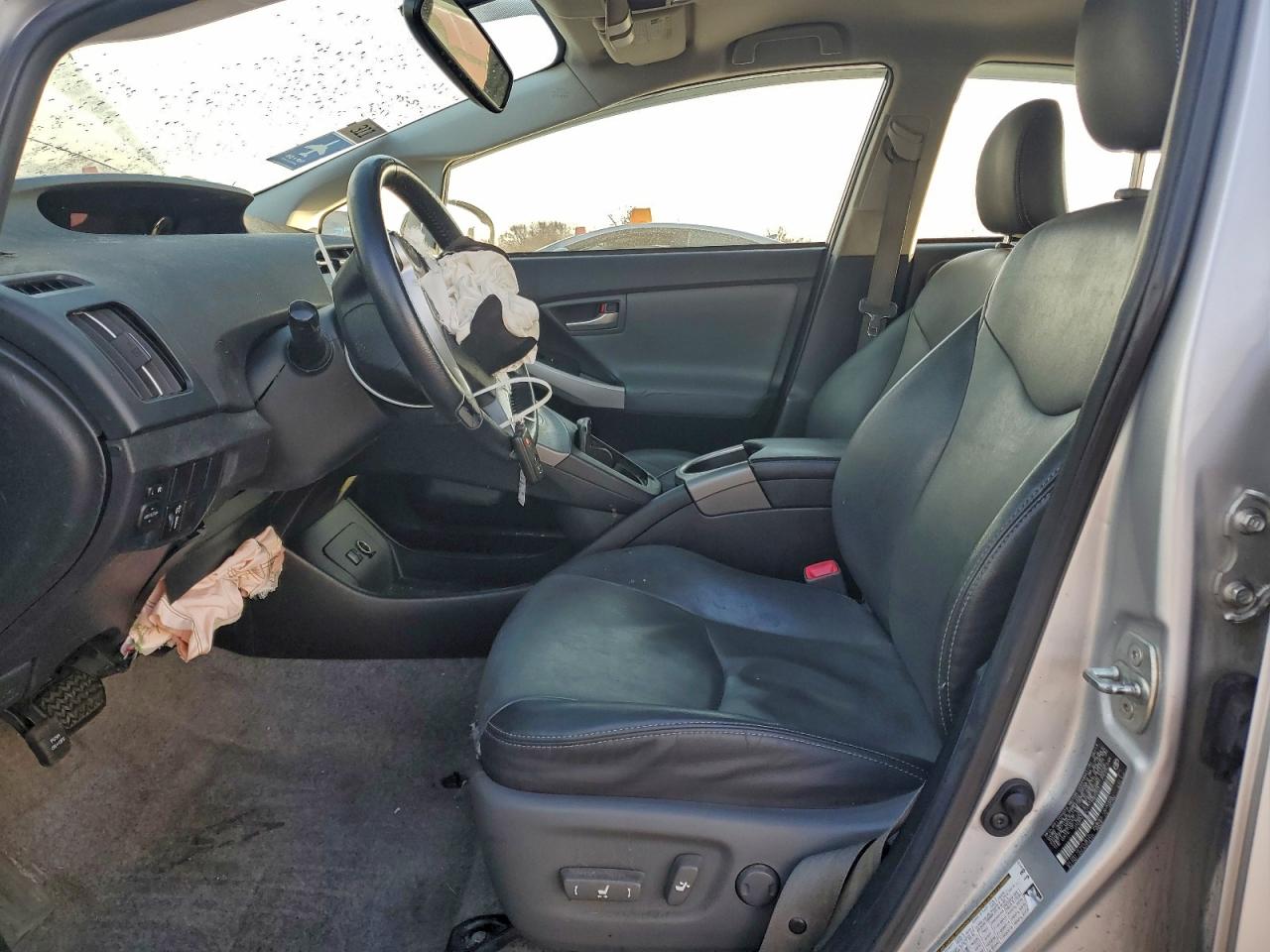 2013 TOYOTA PRIUS photo 13