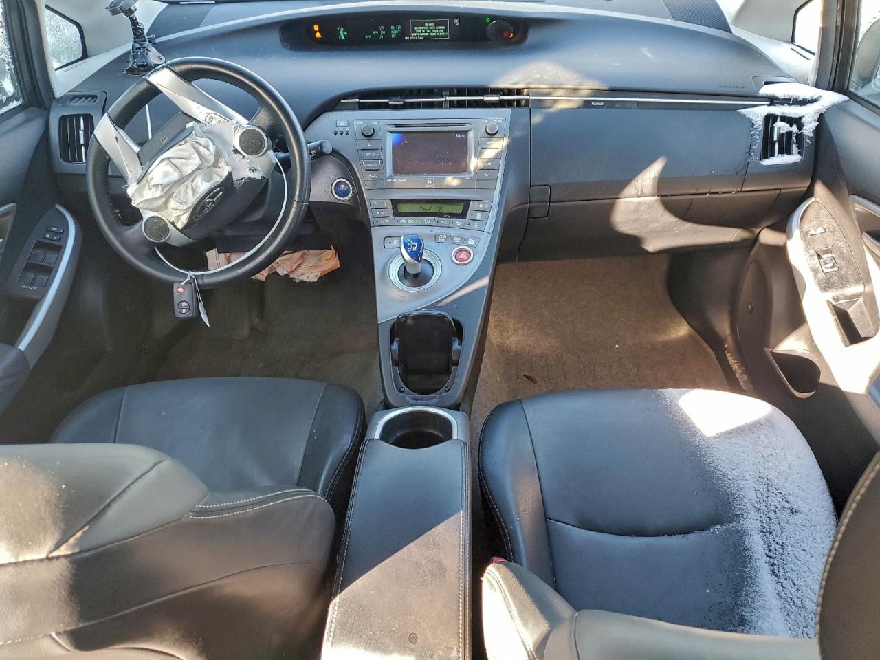 2013 TOYOTA PRIUS photo 15