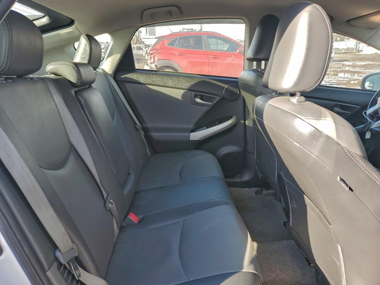 2013 TOYOTA PRIUS photo 19