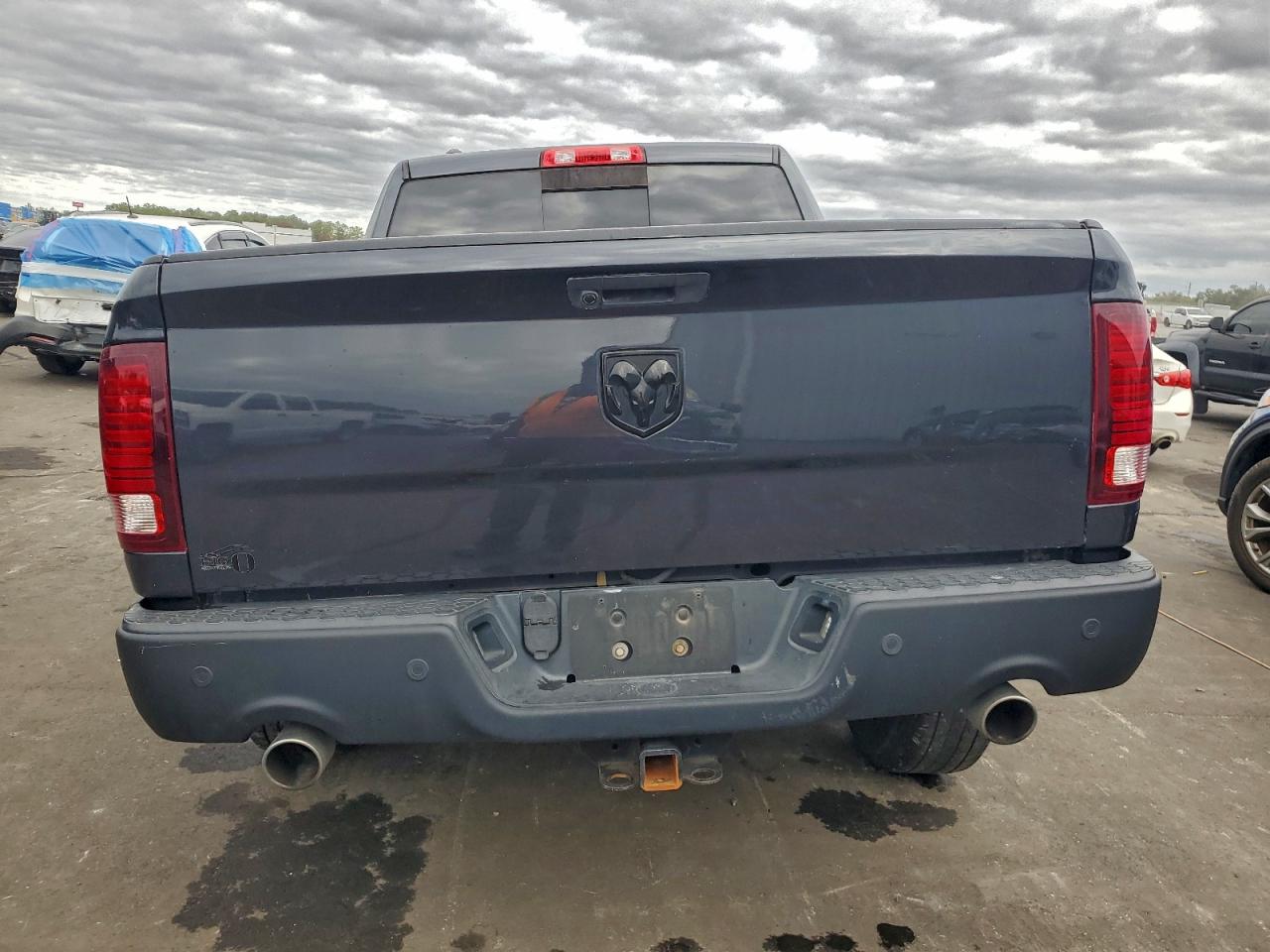 2019 RAM 1500 CLASSIC SLT photo 16